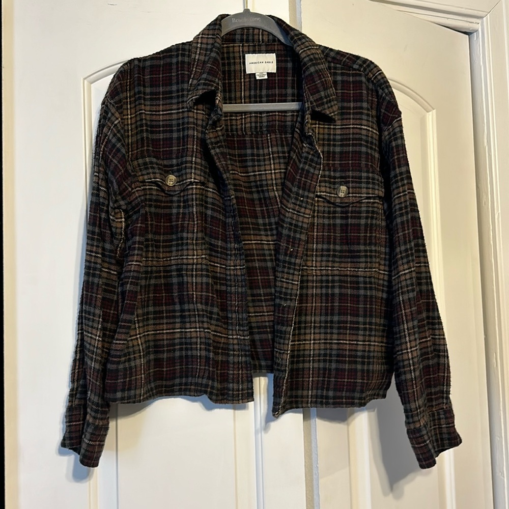 American Eagle cropped flannel